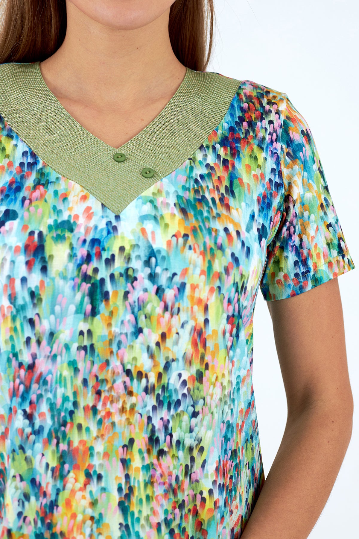 Vestido cuello pico manga corta