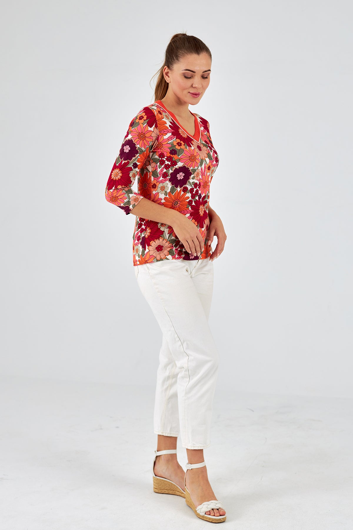 Camiseta de mujer cuello pico manga 3/4