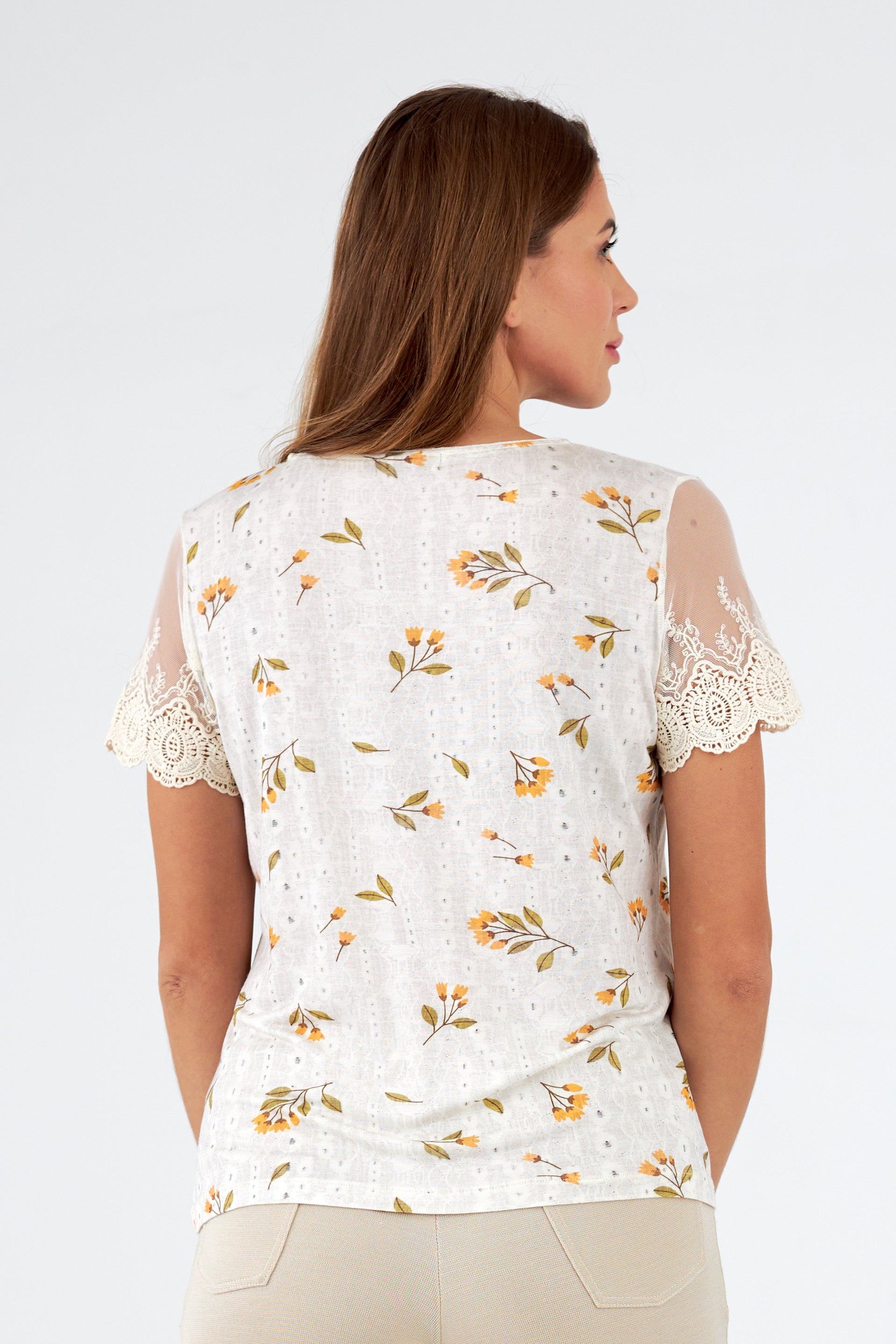 Camiseta de mujer cuello redondo manga corta