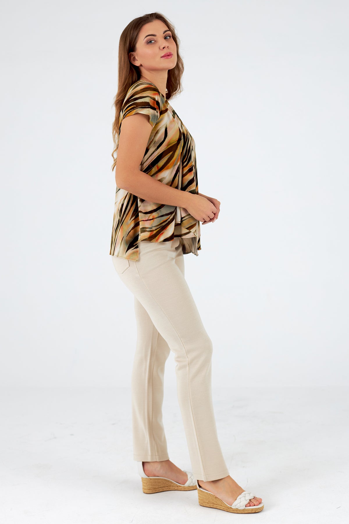 Camiseta de mujer cuello redondo manga corta