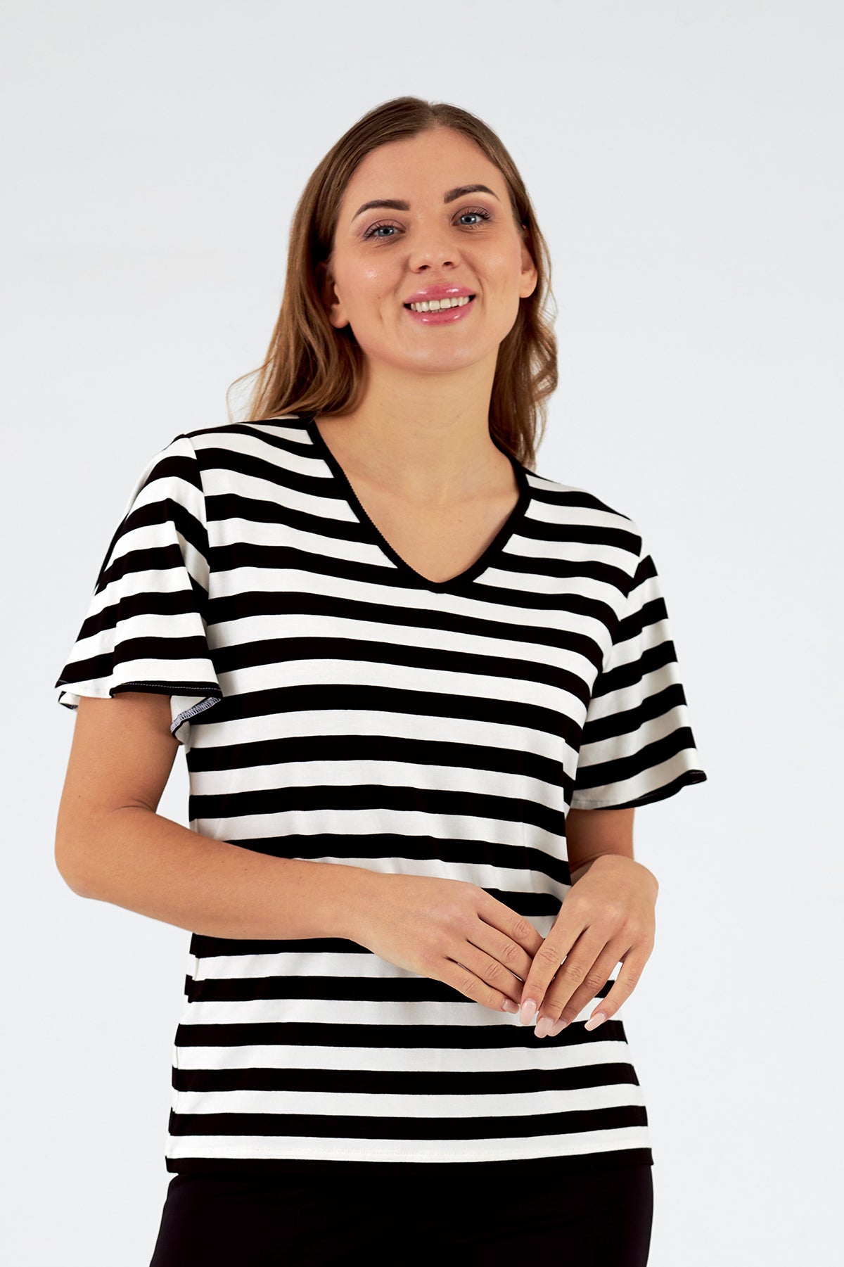 Camiseta de mujer cuello pico manga corta