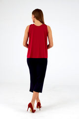 Top de mujer con cuello pico y tirantes