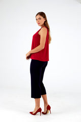 Top de mujer con cuello pico y tirantes