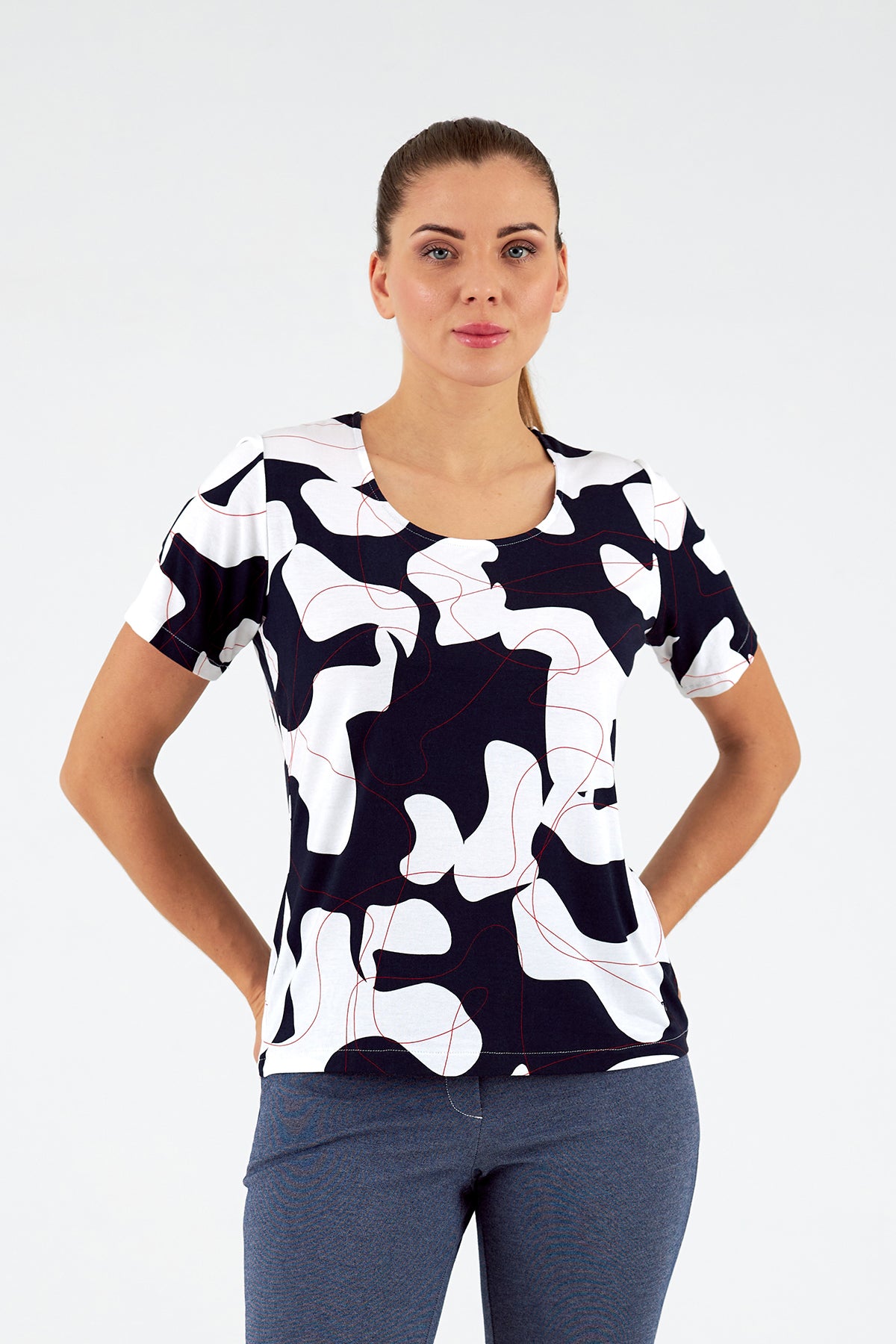 Camiseta de mujer cuello redondo manga corta