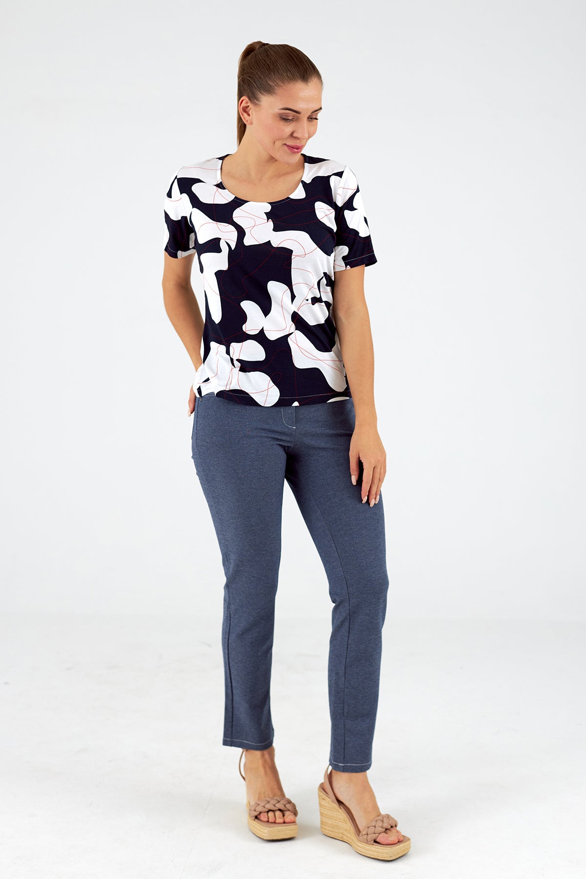 Camiseta de mujer cuello redondo manga corta