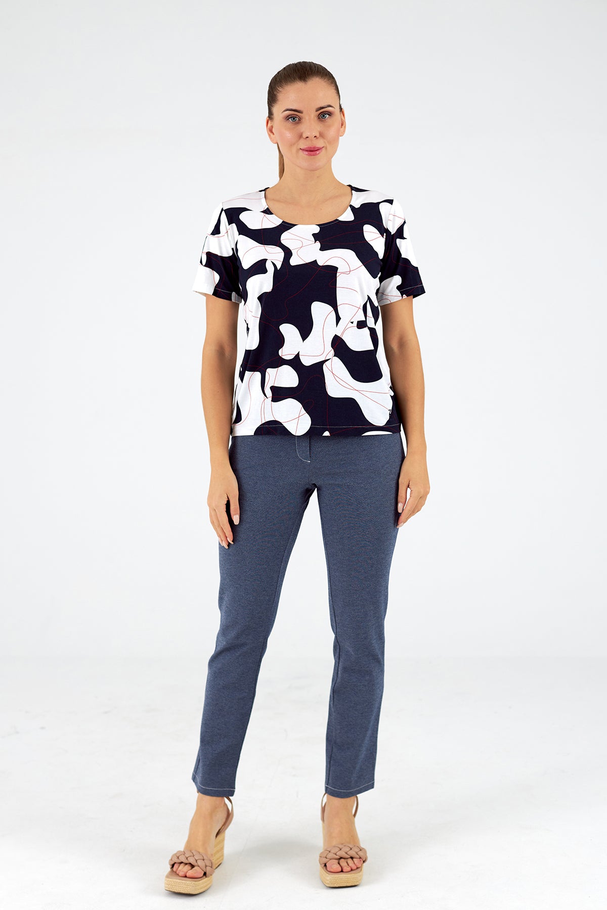 Camiseta de mujer cuello redondo manga corta