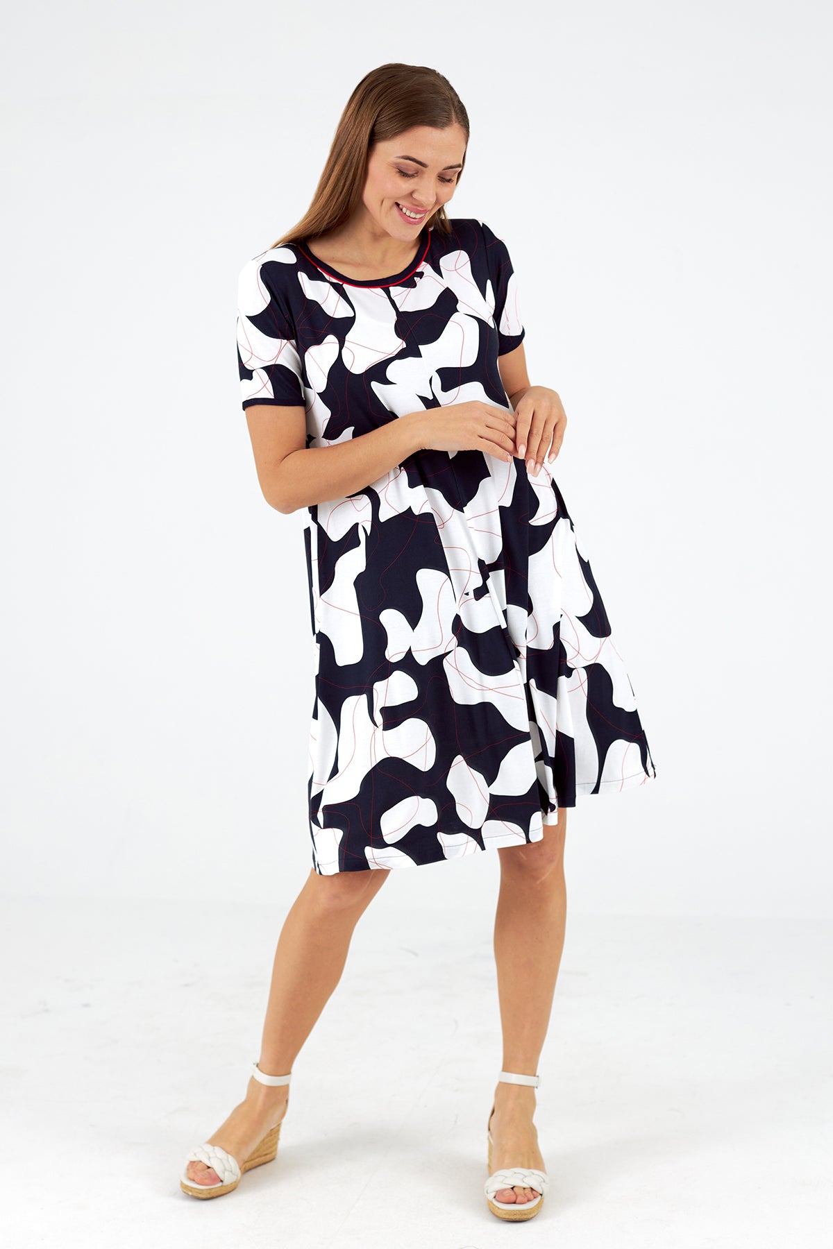 Vestido cuello redondo manga corta