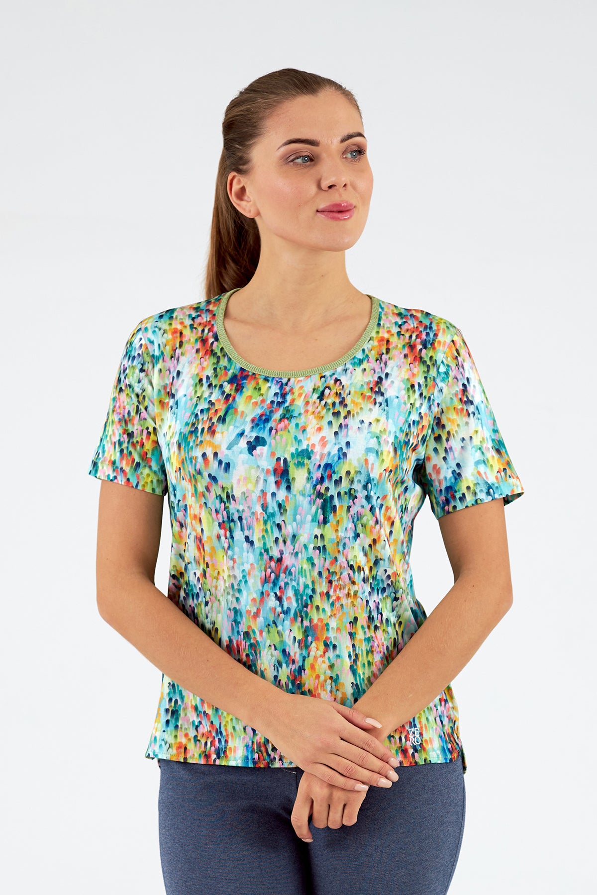 Camiseta de mujer cuello redondo manga corta