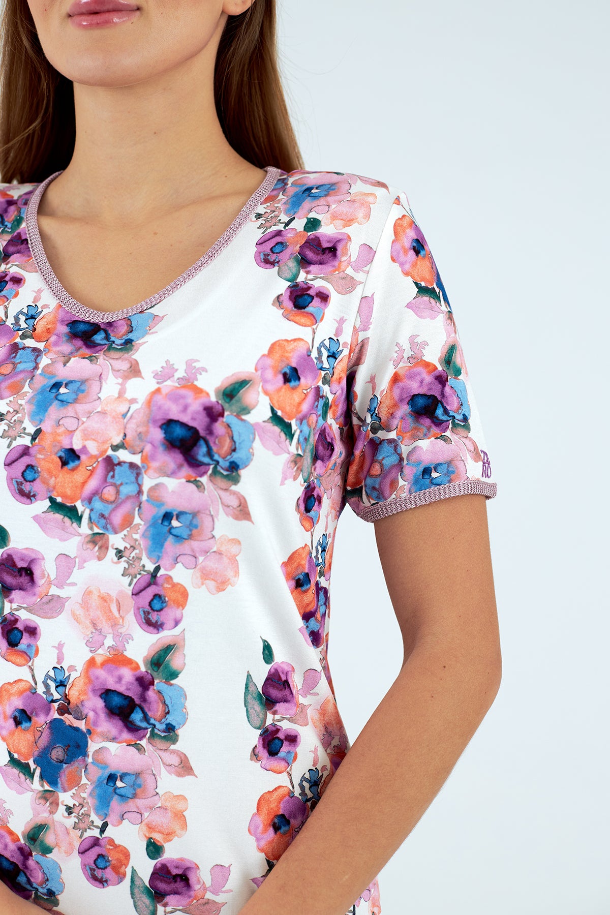 Vestido cuello redondo manga corta