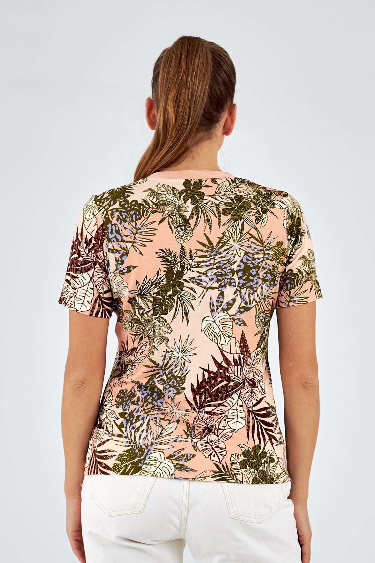 Camiseta de mujer cuello redondo manga corta