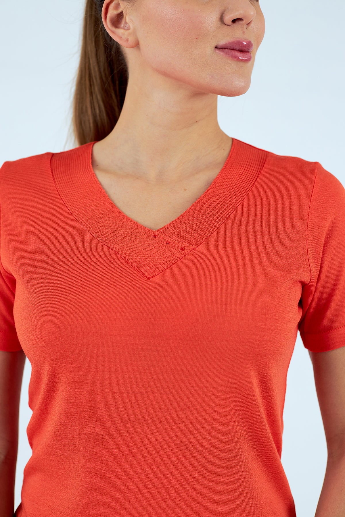 Jersey de mujer cuello pico manga corta