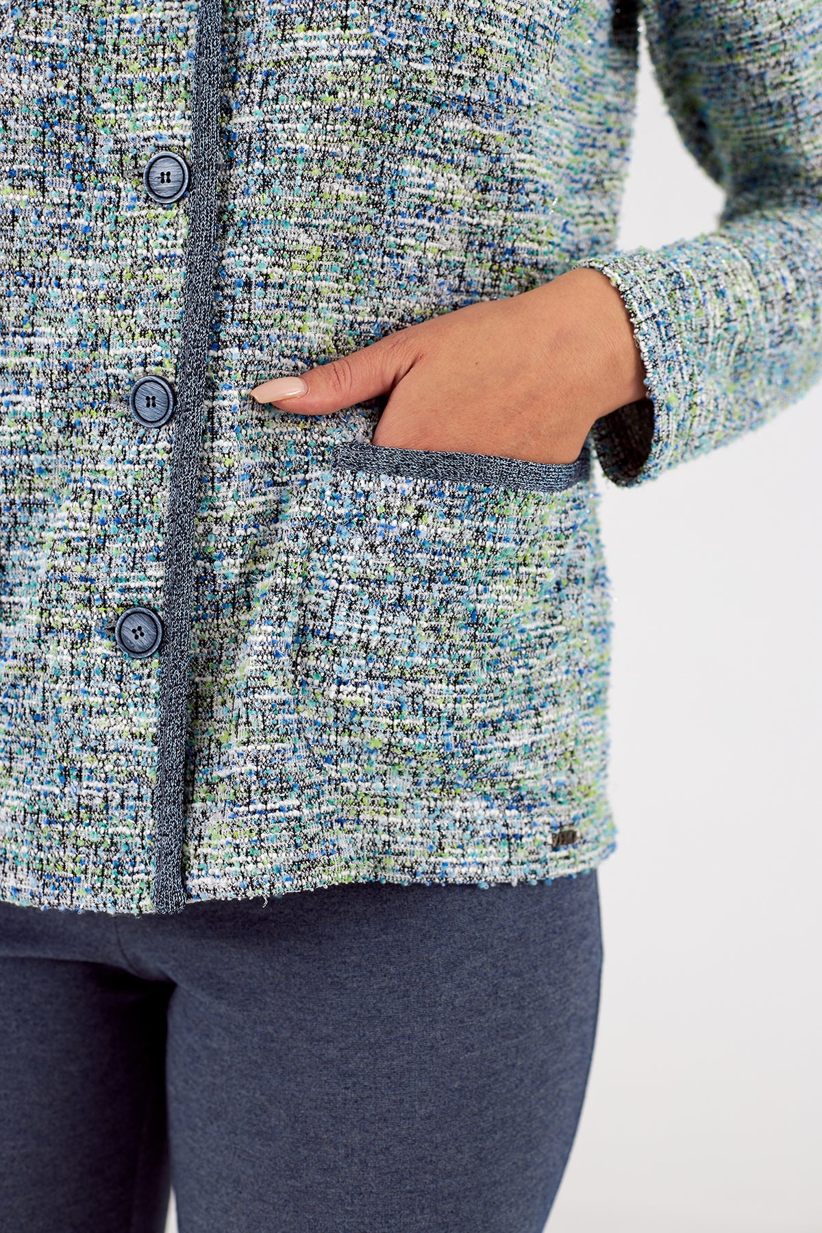Chaqueta de mujer de punto con cuello solapa 